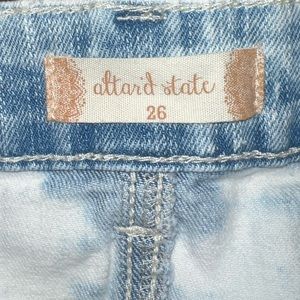 White wash Jean short from altard state.